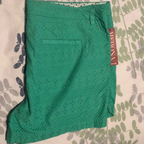 ** 5 for $25** BNWT Merona Eyelet Shorts - Picture 3 of 5